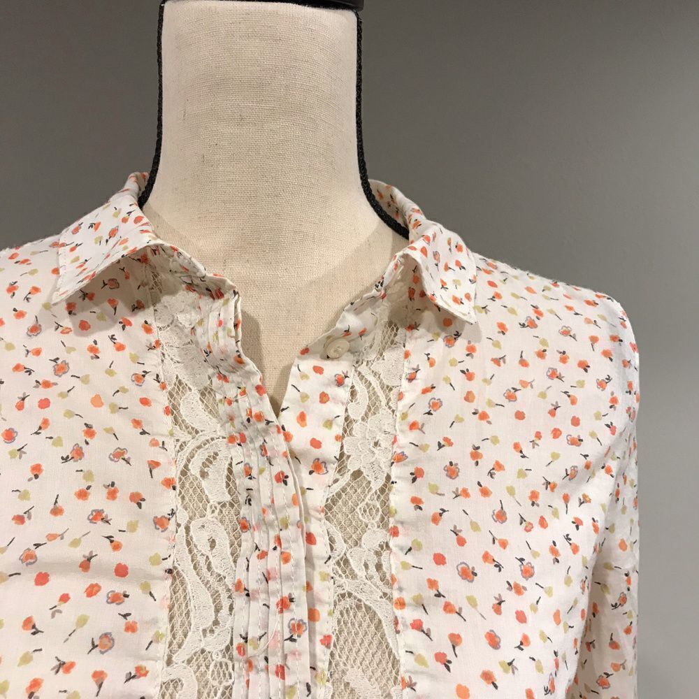 floral lace button down blouse - Picture 2 of 8